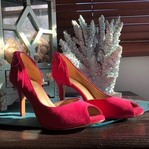 Kelly & Katie Fuchsia Peep toe heels 👠- Sz 7.5